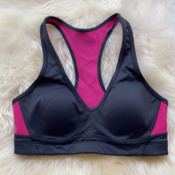 Victoria’s Secret underwire sports bra. - Picture 2 of 6